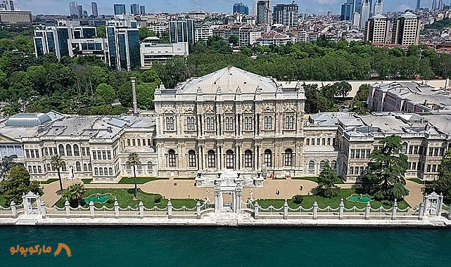 Dolmabahçe Sarayı